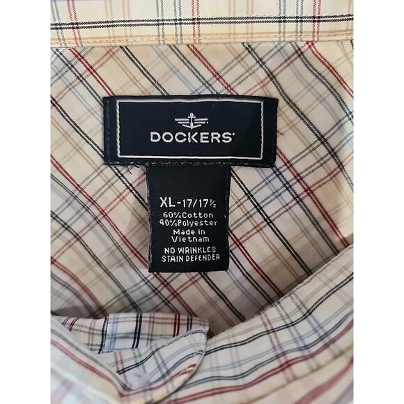 Dockers Shirt Size XL Men's Button Up Blue Red Checked Short Sleeve No Wrinkle - Picture 5 of 10